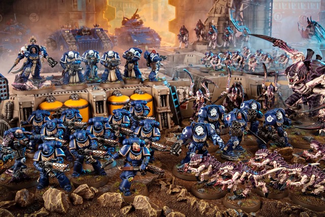 Ultramarines_vs._Hive_Fleet_Leviathan ve střední velikosti
